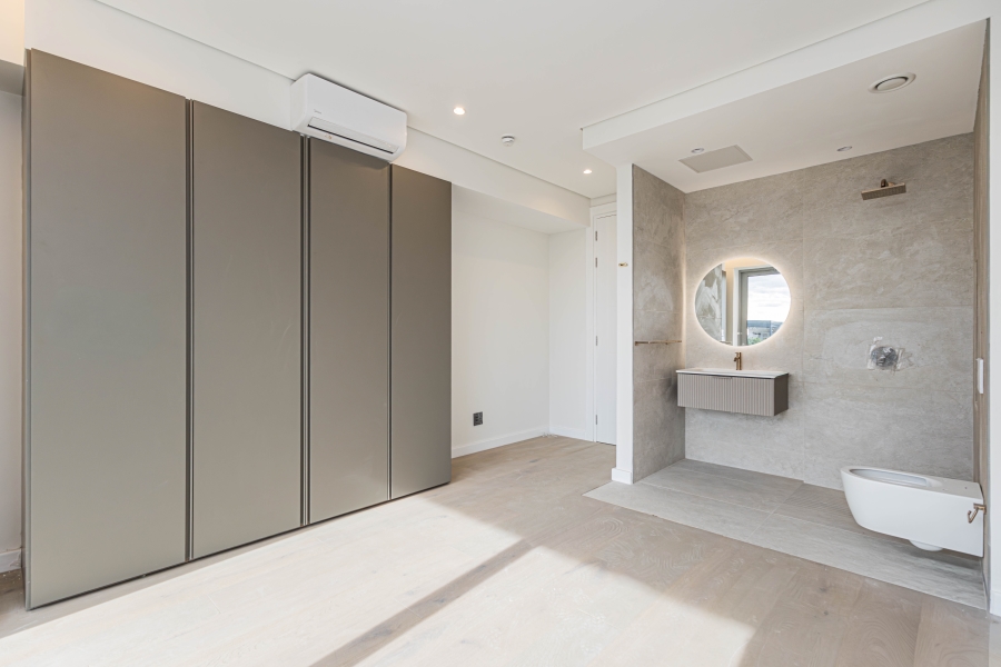 3 Bedroom Property for Sale in Fresnaye Western Cape